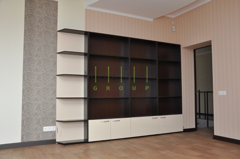 корпусная мебель для кабинета изготовленная по индивидуальному дизайну на заказ